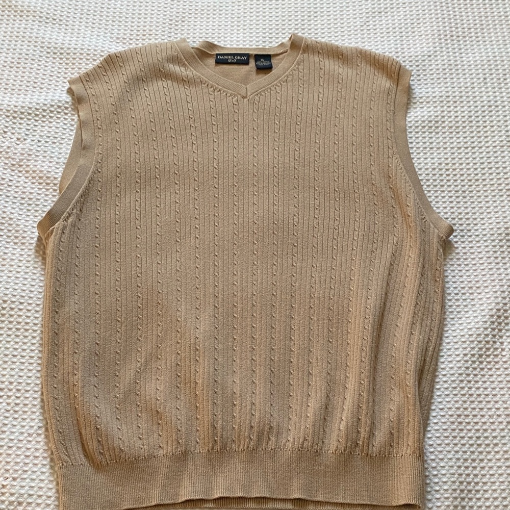 Daniel Gray golf size extra large cotton cable net sweater vest tan XL